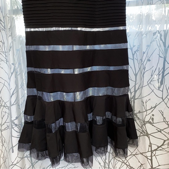 TADASHI SHOJI BLACK RIBBED ONE SHOULDER FLARE MERMAID BOTTOM DRESS GOWN - Picture 5 of 10